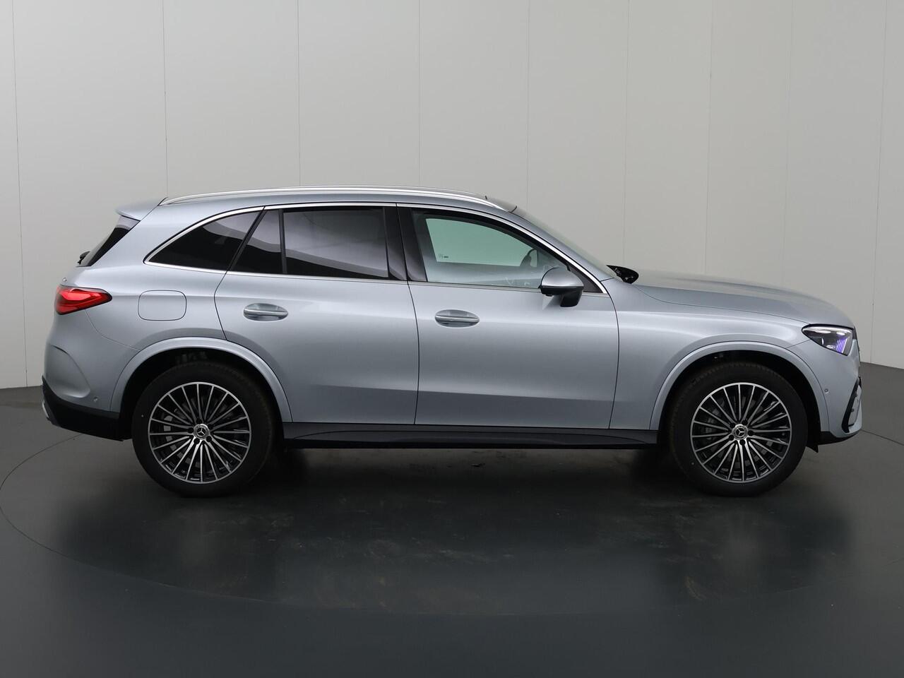Mercedes-Benz GLC-KLASSE 300e 4MATIC Sport Edition Panoramadak | Premium plus | Trekhaak | Rij ass pakket | 20 inch LM | Night pakket