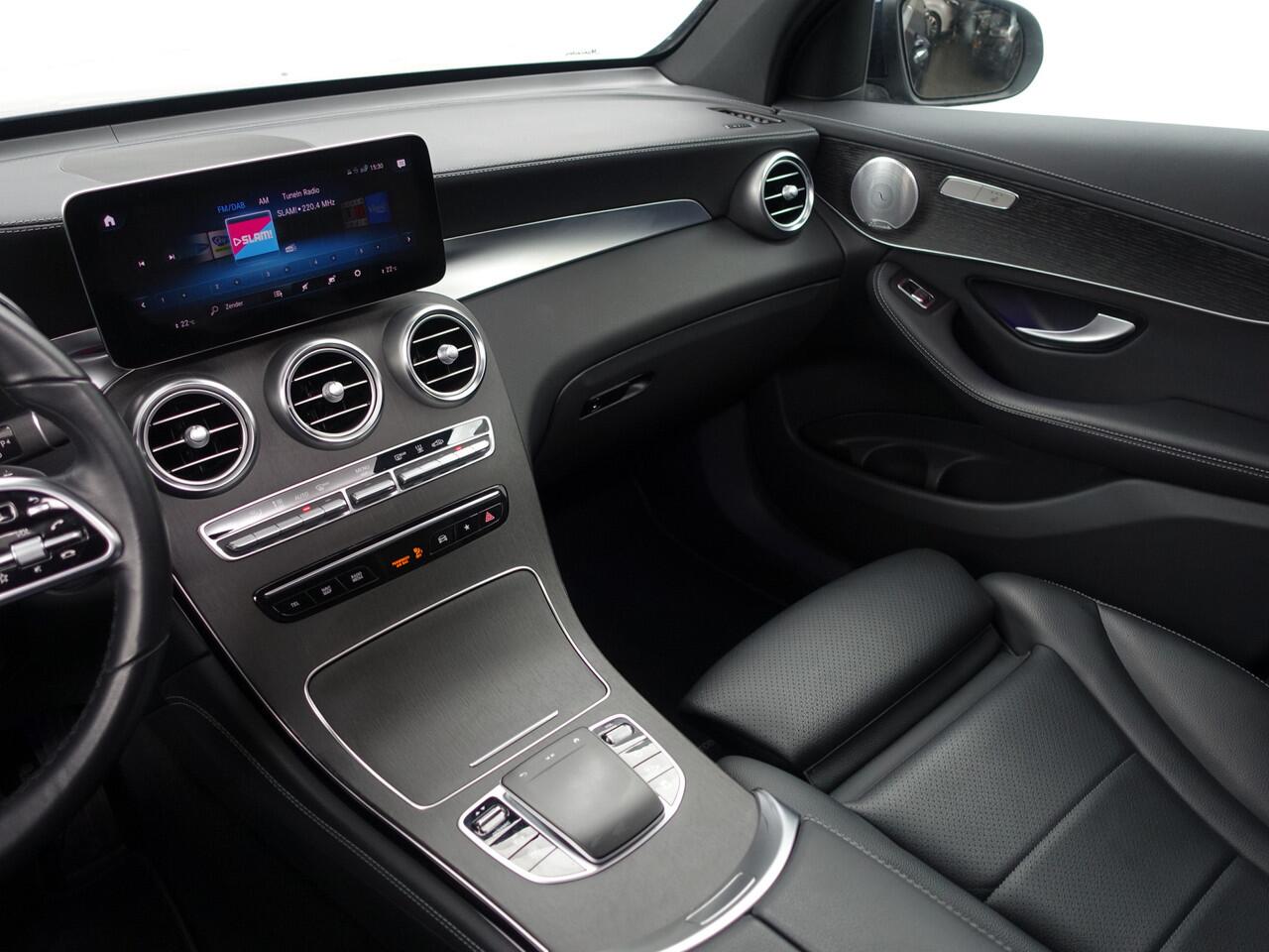 Mercedes-Benz GLC-KLASSE 300e 4MATIC AMG Prestige Plus Aut- Panodak, 360 Camera, Sfeerverlichting, Virtual Cockpit, Burmester, Standkachel