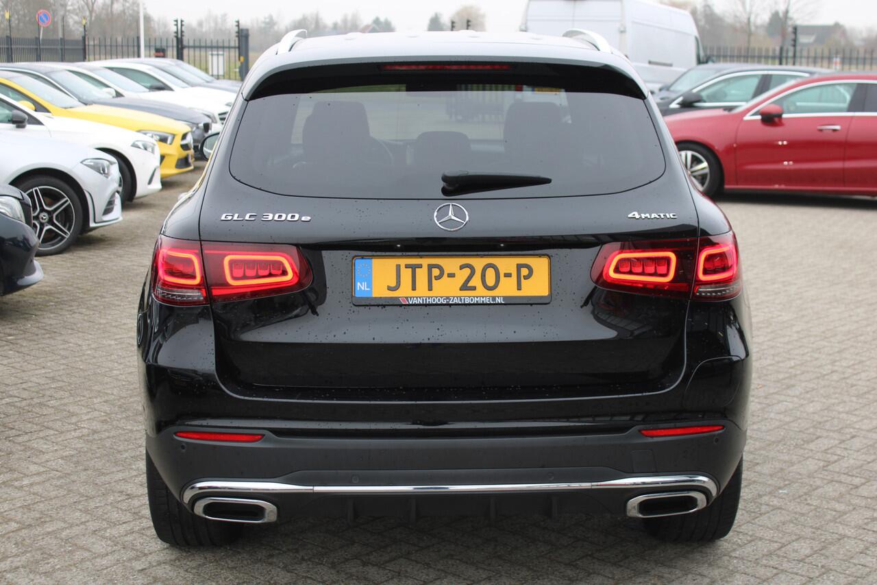 Mercedes-Benz GLC-KLASSE 300e 4MATIC AMG Line LEDER SFEER CARPLAY CAMERA 20''