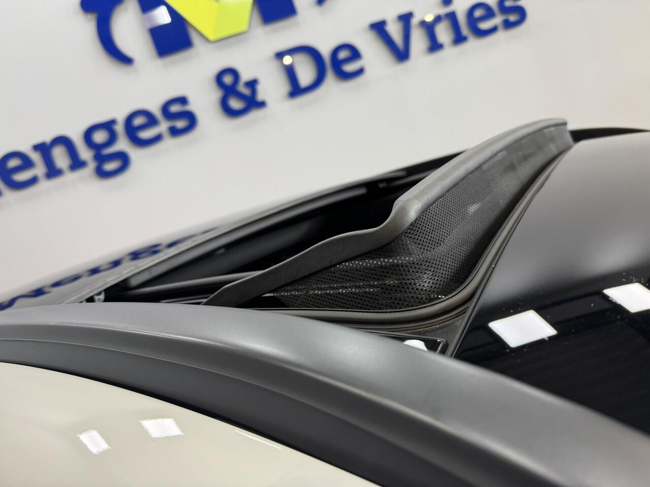 Mercedes-Benz GLC-KLASSE 300e 4MATIC Premium Plus AMG Line | Airco ECC | Panorama | Trekhaak | Virtual | 360 Camera | Cruise Control | Matrix LED | Isofix