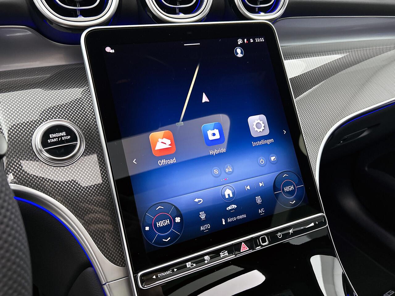 Mercedes-Benz GLC-KLASSE 300e 4MATIC Sport Edition | Premium pakket | Trekhaak | Treeplanken | Rijassistentiepakket Plus | Nightpakket | 20'' multispaaks velgen | DIGITAL LIGHT | 360°-camera | Memorypakket | Augmented Reality navigatie |