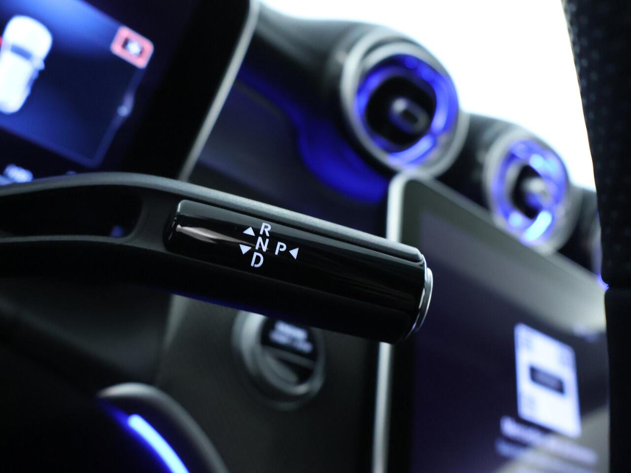 Mercedes-Benz GLC-KLASSE 300 e 4MATIC AMG Plug-In Hybride | Airmatic | Panoramadak | Rijassistentiepakket plus | Memory | 360 gr Camera | Winterpakket | Inclusief 24 maanden Mercedes-Benz Certified garantie voor Europa.