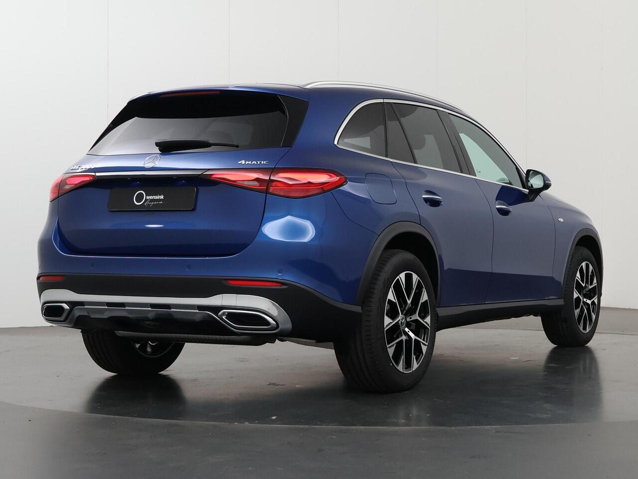 Mercedes-Benz GLC-KLASSE 300e 4MATIC Luxury Line | Panoramadak | Trekhaak | Distronic plus | Rijassistentiepakket Plus | Head Up display | 360 camera |