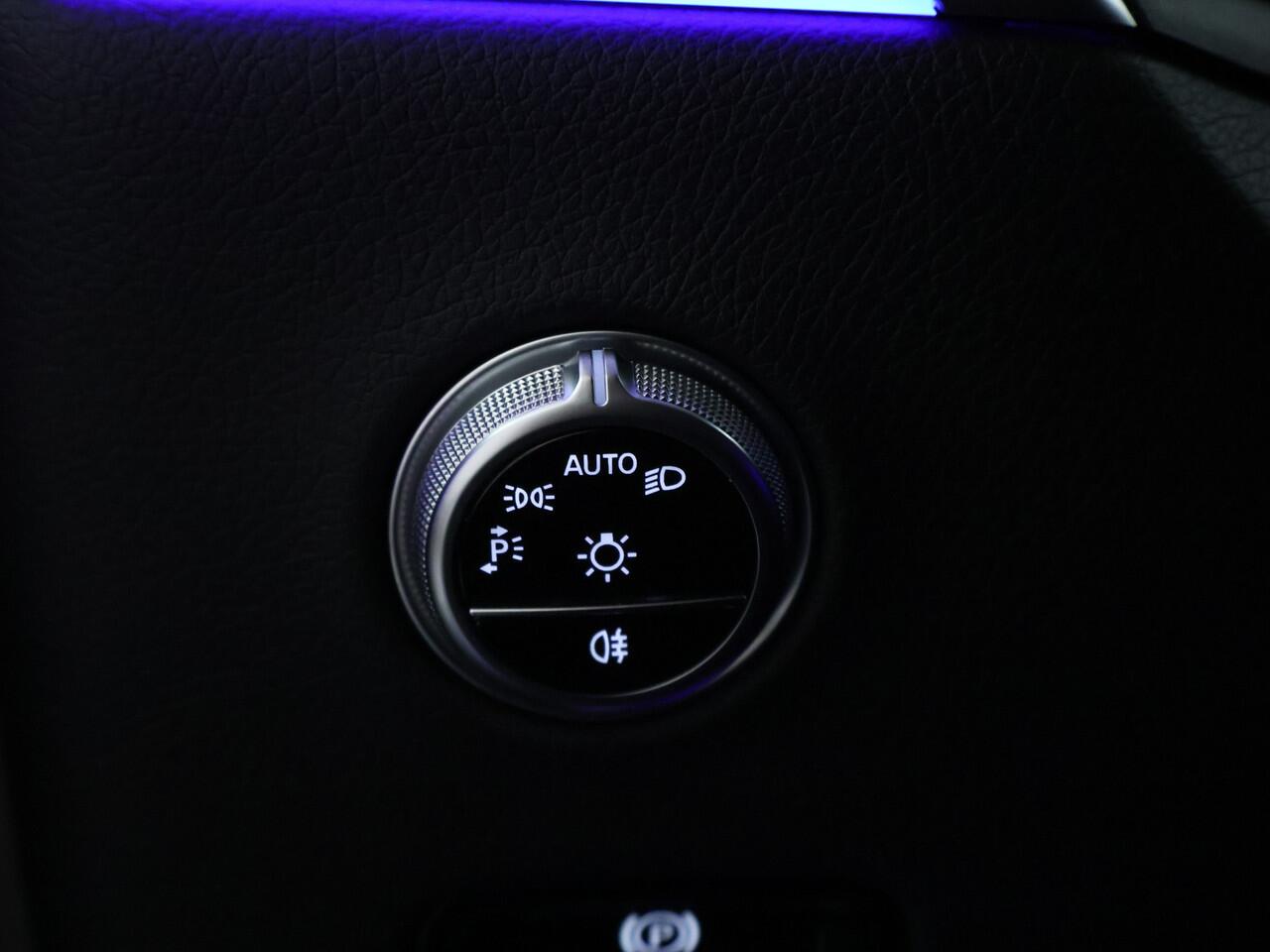 Mercedes-Benz GLC-KLASSE 300 e 4MATIC Plug-In Hybride | AVANTGARDE Advanced Plus | Trekhaak | Digital Koplampen | KEYLESS-GO Comfort-Pakket | Distronic | Memory Voorstoelen. Inclusief 24 maanden MB Certified garantie voor Europa.