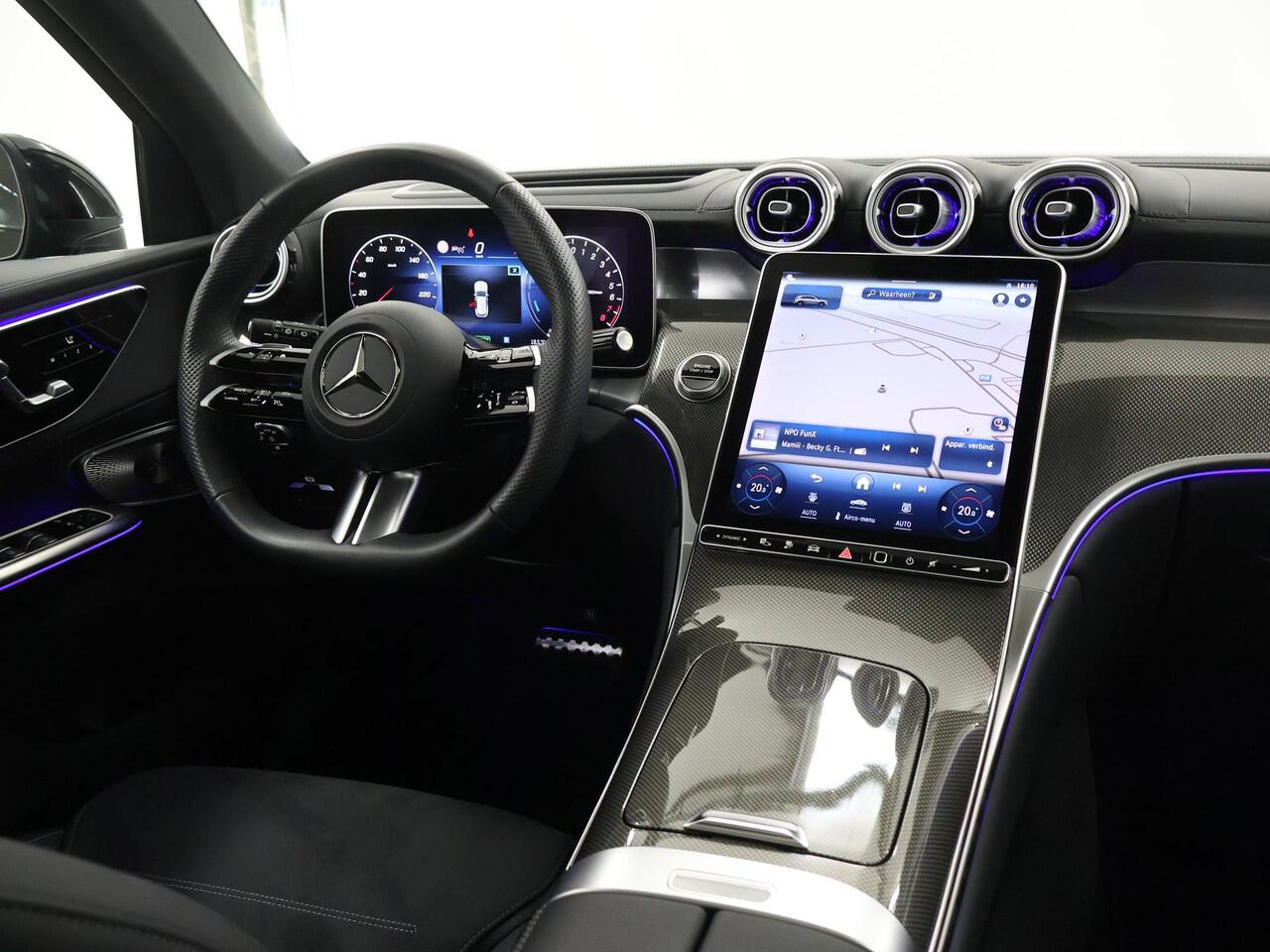 Mercedes-Benz GLC-KLASSE 300e 4MATIC AMG Line | Premium plus | Trekhaak | 20 inch | Alarm | Night pakket | Distronic | Winter pakket |