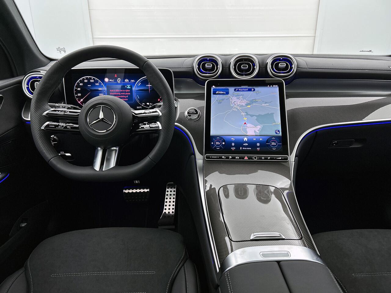 Mercedes-Benz GLC-KLASSE 300e 4MATIC Sport Edition | Premium pakket | Winter pakket | Nightpakket | Rijassistentiepakket Plus | Trekhaak | Digital Light | Smartphone integratie | Panoramaschuifdak | 360° camera |