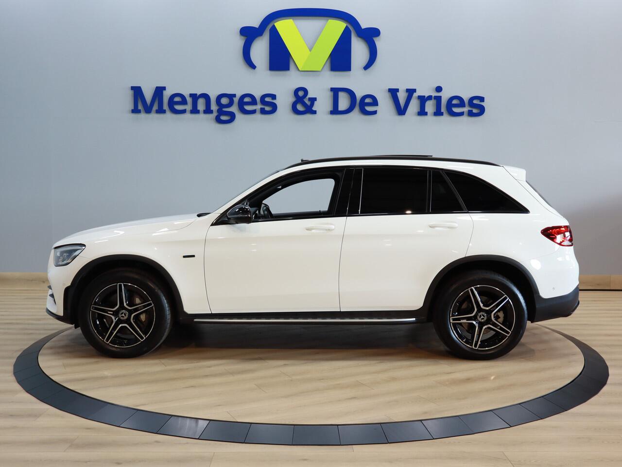 Mercedes-Benz GLC-KLASSE 300e 4MATIC Premium Plus AMG Line | Airco ECC | Panorama | Trekhaak | Virtual | 360 Camera | Cruise Control | Matrix LED | Isofix
