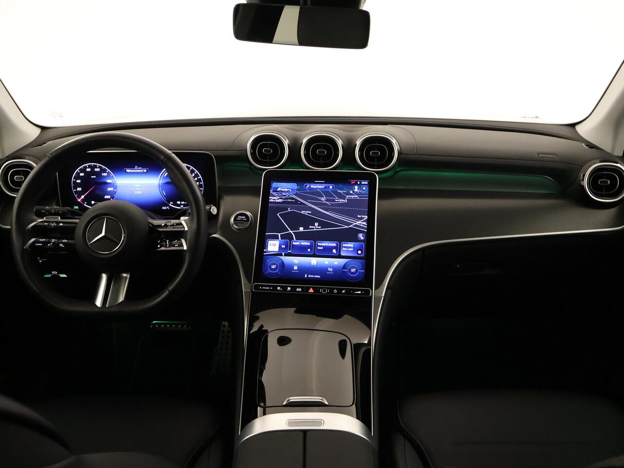 Mercedes-Benz GLC-KLASSE 300 e 4M AMG Plug-In Hybride | Trekhaak | AMG Styling | 20 Inch AMG LM Velgen | Stoelverwarming | Stuurverwarming | Inclusief 24 maanden Mercedes-Benz Certified garantie voor Europa.