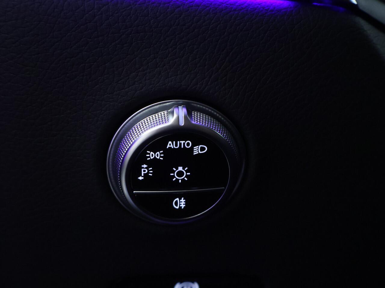 Mercedes-Benz GLC-KLASSE Coupé 300 e 4MATIC AMG Plug In Hybride | Trekhaak | Panorama Dak | Stuur- en Stoelverwarming | Digital Light | 360 gr Camera | Memory | Inclusief 24 maanden Mercedes-Benz Certified garantie voor Europa.