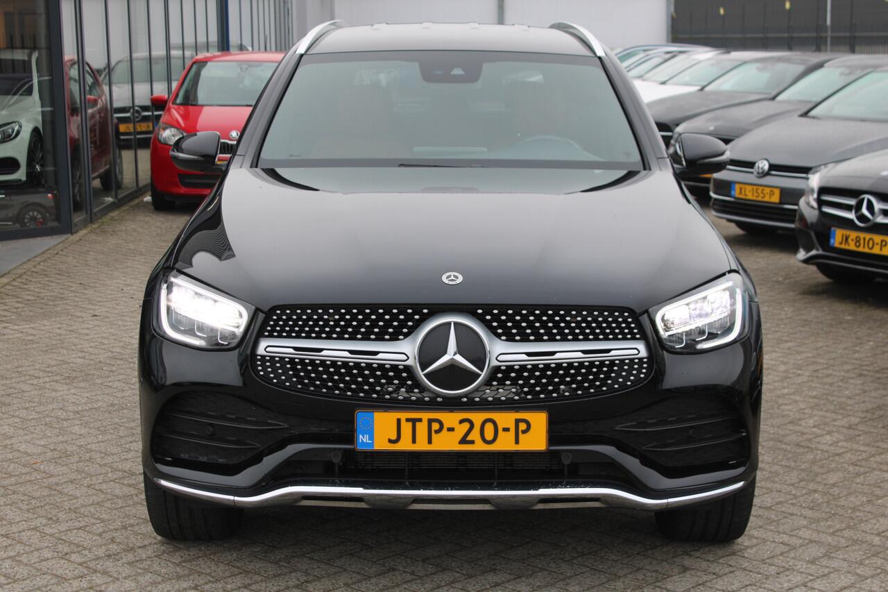 Mercedes-Benz GLC-KLASSE 300e 4MATIC AMG Line LEDER SFEER CARPLAY CAMERA 20''