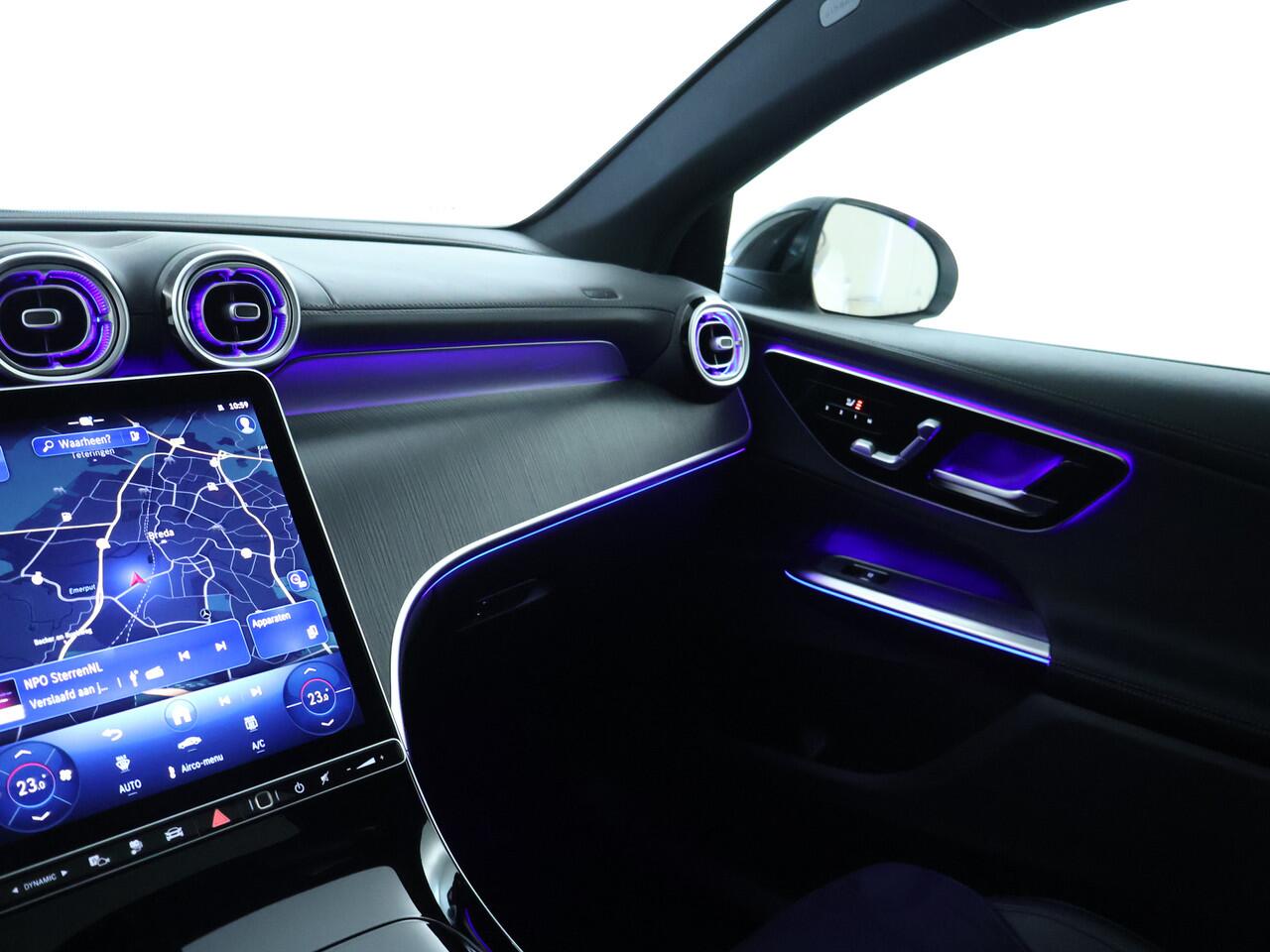 Mercedes-Benz GLC-KLASSE Coupé 300 e 4MATIC AMG Plug-In Hybride | AMG Line | Night Pakket | Panorama Schuif-Kanteldak Rijassistentiepakket plus | Head-up-Display. Inclusief 24 maanden MB Certified garantie voor Europa.