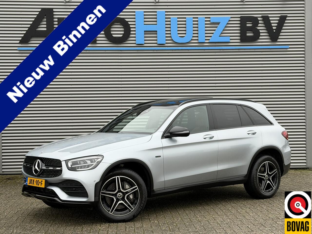 Mercedes-Benz GLC-KLASSE 300e 4MATIC AMG-Line LED Panoramadak Trekhaak 19 Inch Achteruitrijcamera PDC Carplay