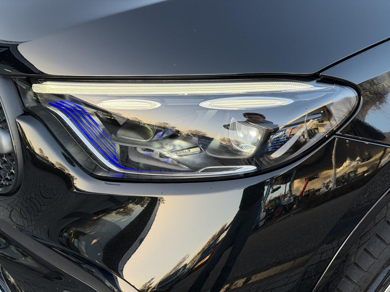 Mercedes-Benz GLC-KLASSE 300e 4MATIC AMG Line Premium Pano-Dak | Burmester | Treeplanken | Keyless | 360-Camera | Stoelverw. voor en achter