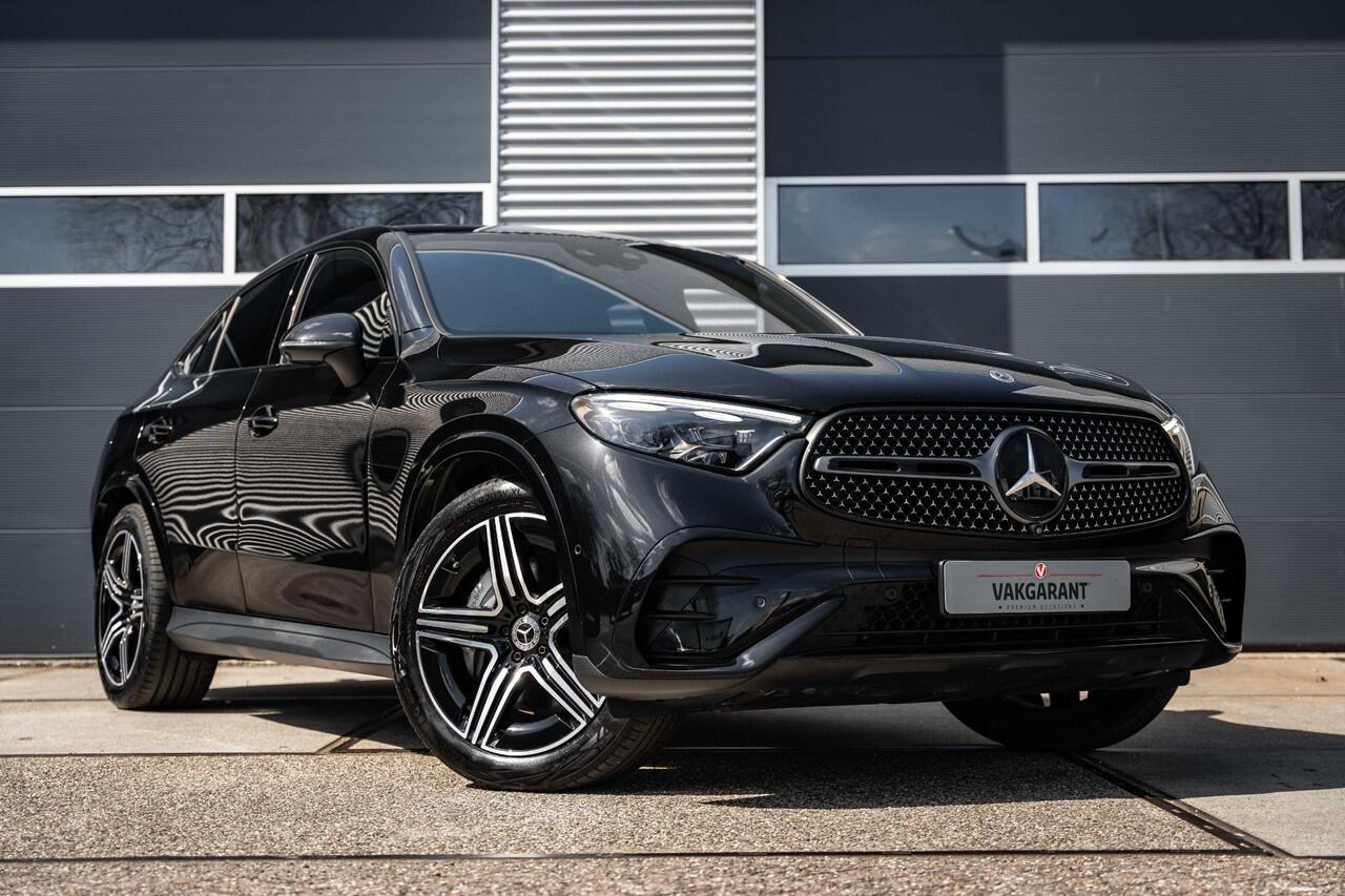 Mercedes-Benz GLC-KLASSE Coupé 300e 4MATIC AMG Line |Pano |Achterasbesturing |Luchtvering |360° |Burmester |Head-up |Trekhaak |ACC