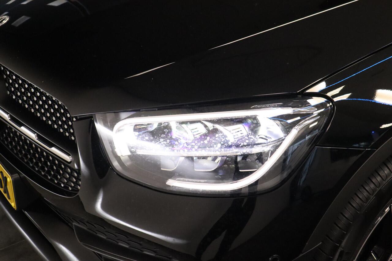 Mercedes-Benz GLC-KLASSE Coupé 300e 4MATIC Business Solution AMG Hybride Navigatie Cruise Control 19LMV 360 Camera Schuifdak