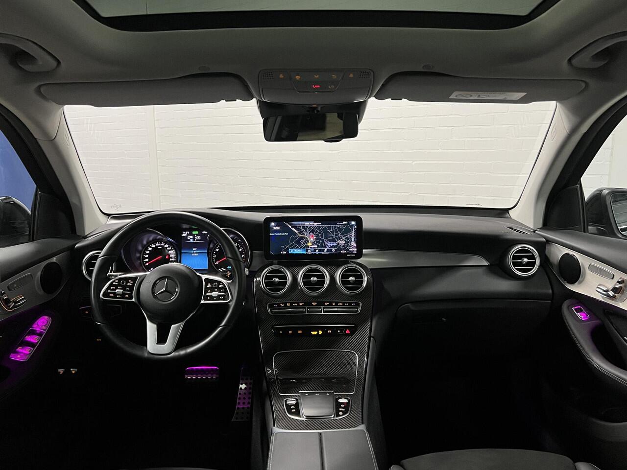 Mercedes-Benz GLC-KLASSE 300e 4MATIC AMG Open dak | Adaptive cruise | Stoel-/stuurverwarming | Head-up | Memory | *17.801 km* *originele kleur*