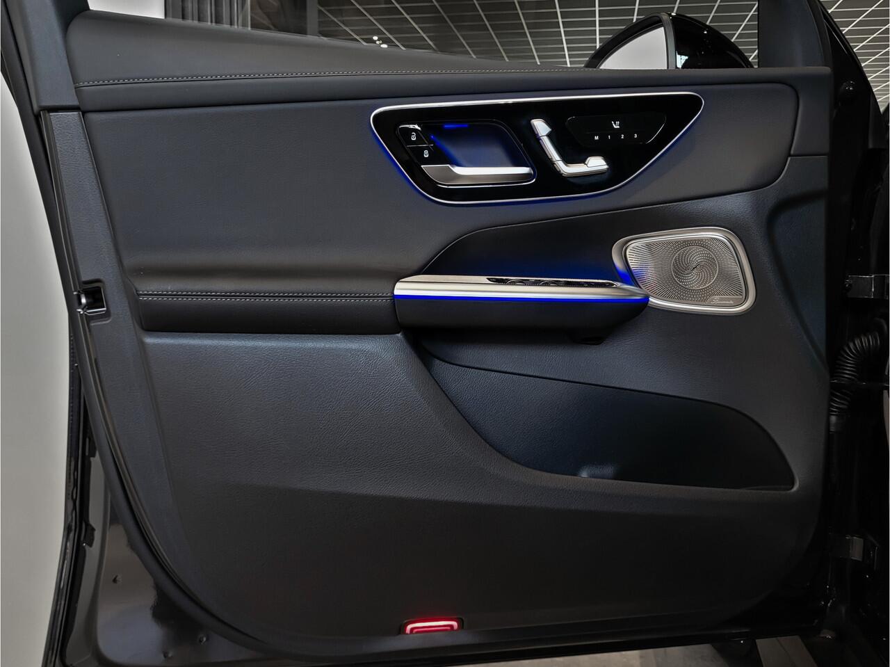 Mercedes-Benz GLC-KLASSE Coupé 300e 4-M AMG|Luchtvering|Achterassturing|ACC|Keyless|360|Mem|Burmester|Night|20"|Night|Trekhaak|Premium Plus