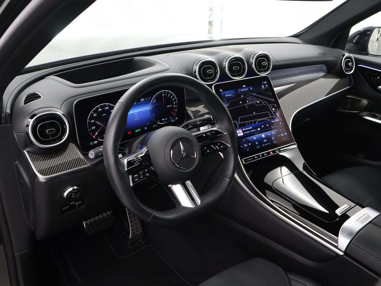 Mercedes-Benz GLC-KLASSE 300e 4MATIC AMG Night | Panoramadak | Rijassistentiepakket | Burmester | Trekhaak | Digital Light | Memory | Headup |