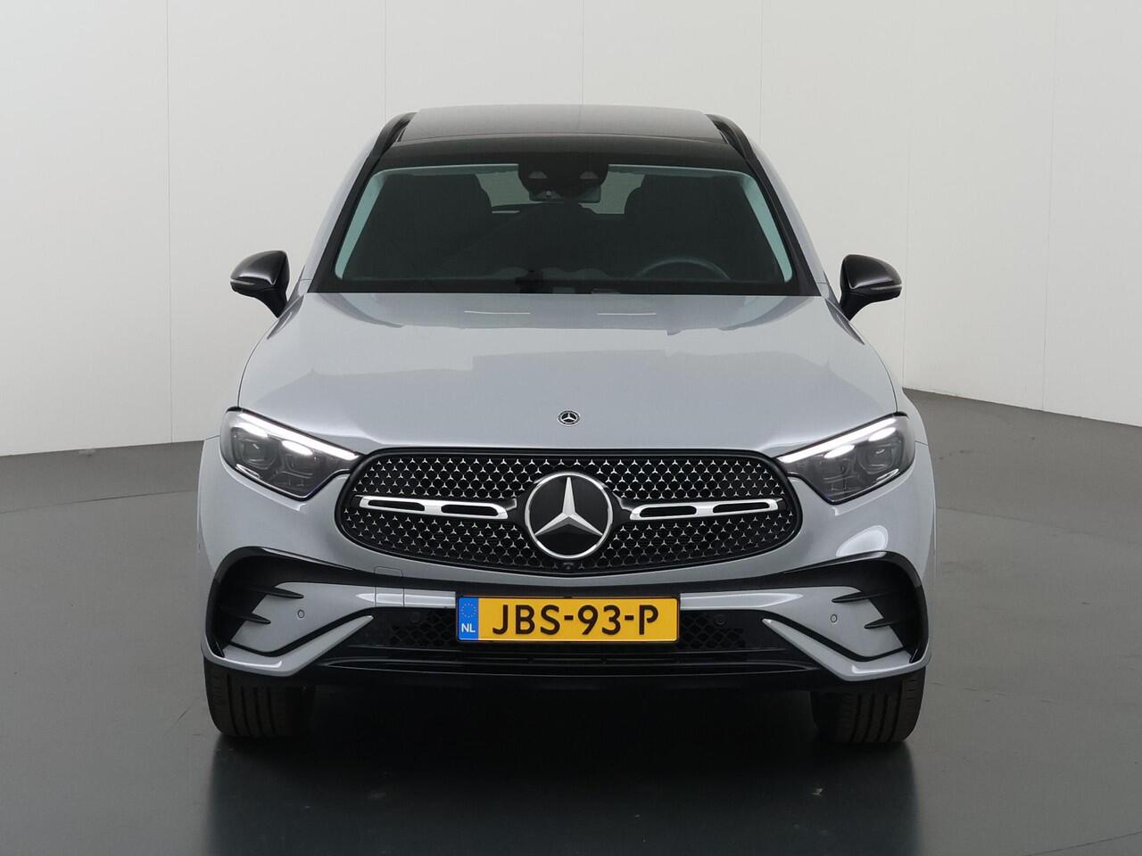 Mercedes-Benz GLC-KLASSE 300e 4MATIC AMG Line | Alpin grau MANUFAKTUR | Premium plus | Winter pakket | Night pakket |