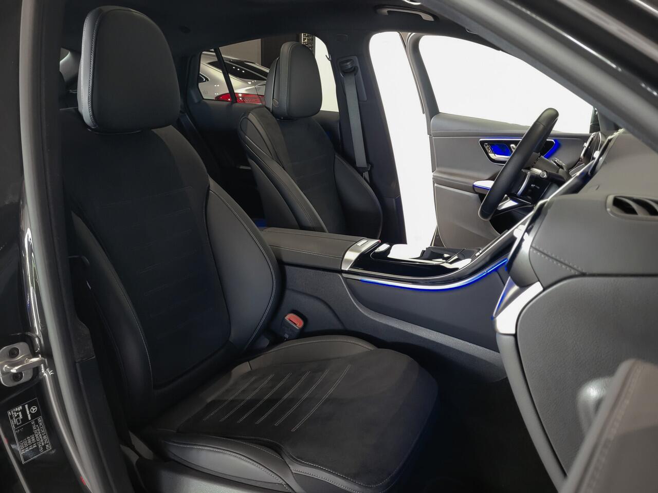 Mercedes-Benz GLC-KLASSE Coupé 300e 4-M AMG|Luchtvering|Achterassturing|ACC|Keyless|360|Mem|Burmester|Night|20"|Night|Trekhaak|Premium Plus