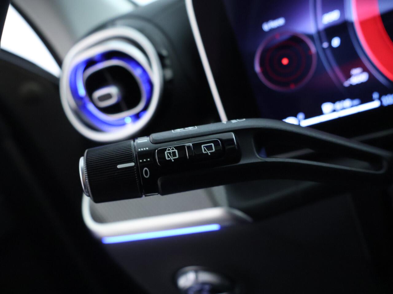 Mercedes-Benz GLC-KLASSE 300 e 4MATIC AMG Plug-In Hybride | Airmatic | Panoramadak | Rijassistentiepakket plus | Memory | 360 gr Camera | Winterpakket | Inclusief 24 maanden Mercedes-Benz Certified garantie voor Europa.