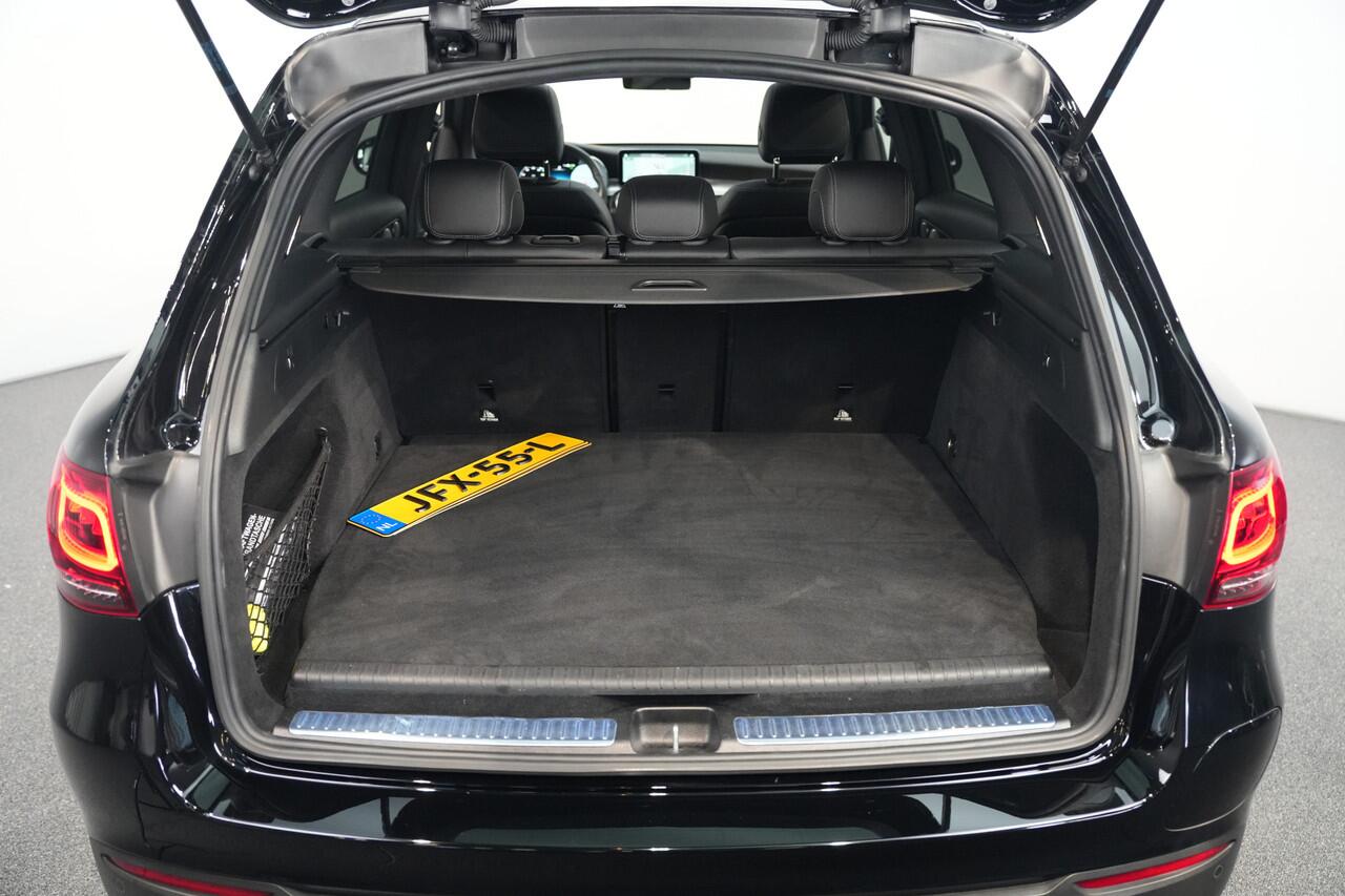 Mercedes-Benz GLC-KLASSE 300e 4MATIC AMG ? DIG.DASH ? PANO ? HEAD-UP ? BURMESTER ? KEYLESS ? NAVI ? CAMERA