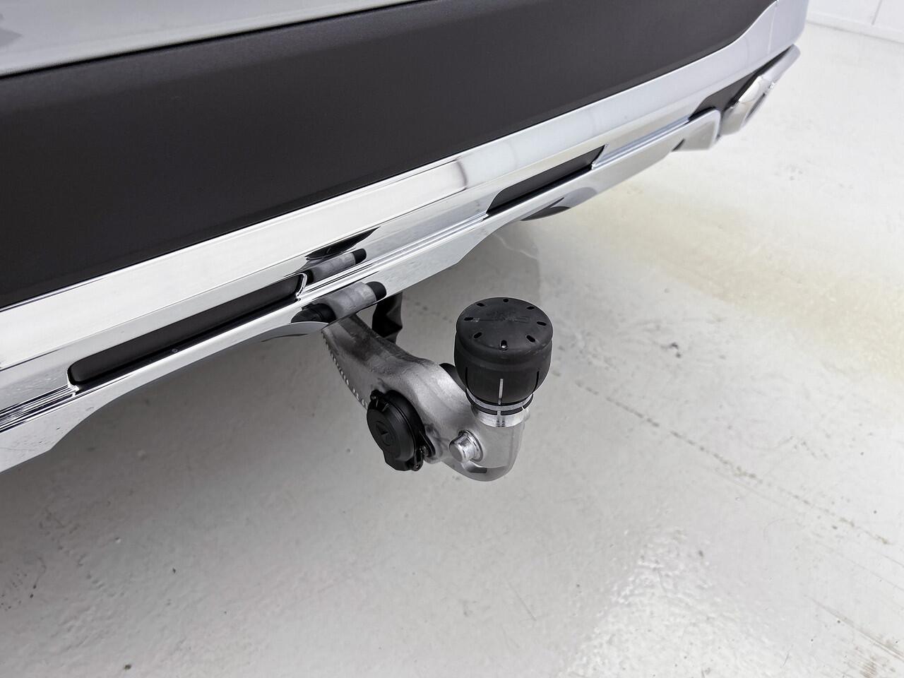 Mercedes-Benz GLC-KLASSE 400e 4MATIC Sport Edition | Trekhaak | AMG Premium| Parkeerpakket met 360°-camera | Memorypakket | Dodehoekassistent | URBAN GUARD voertuigbescherming plus | EASY PACK achterklep | KEYLESS GO-comfortpakket |