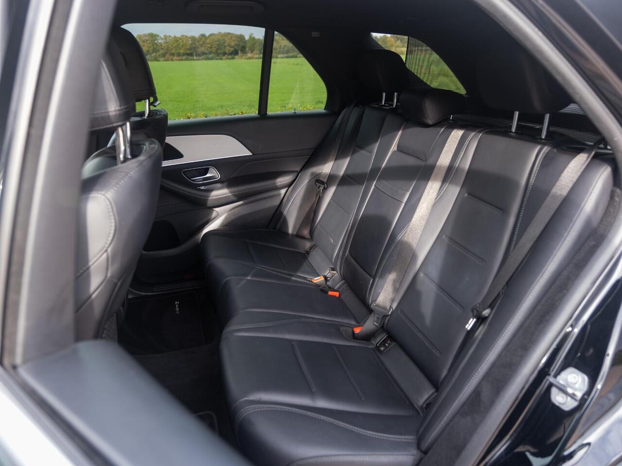 Mercedes-Benz GLE-KLASSE 350 de 4MATIC Premium Hybride | Rij Ass pack | Elek klep | Elek Trekhaak | Widescreen MBUX | Adap Cruise | Park pack | Camera | Verw. Comfortstoelen | Memory | Chroom pack | Etc.. 1 eig