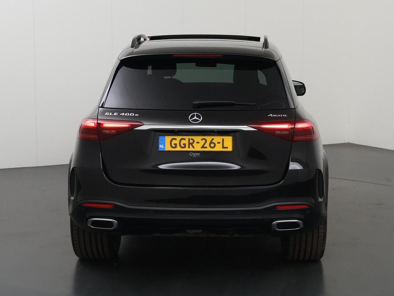 Mercedes-Benz GLE-KLASSE 400 e 4MATIC AMG Line Premium Plus | Night | Panoramadak | Luchtvering | Trekhaak | Burmester | Memory | 360 graden camera | Keyless | Rijassistentiepakket Plus | Leder |