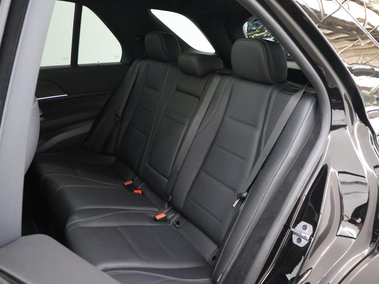 Mercedes-Benz GLE-KLASSE 400 e 4MATIC AMG Line Premium Plus | Massage | Trekhaak | Winter pack |