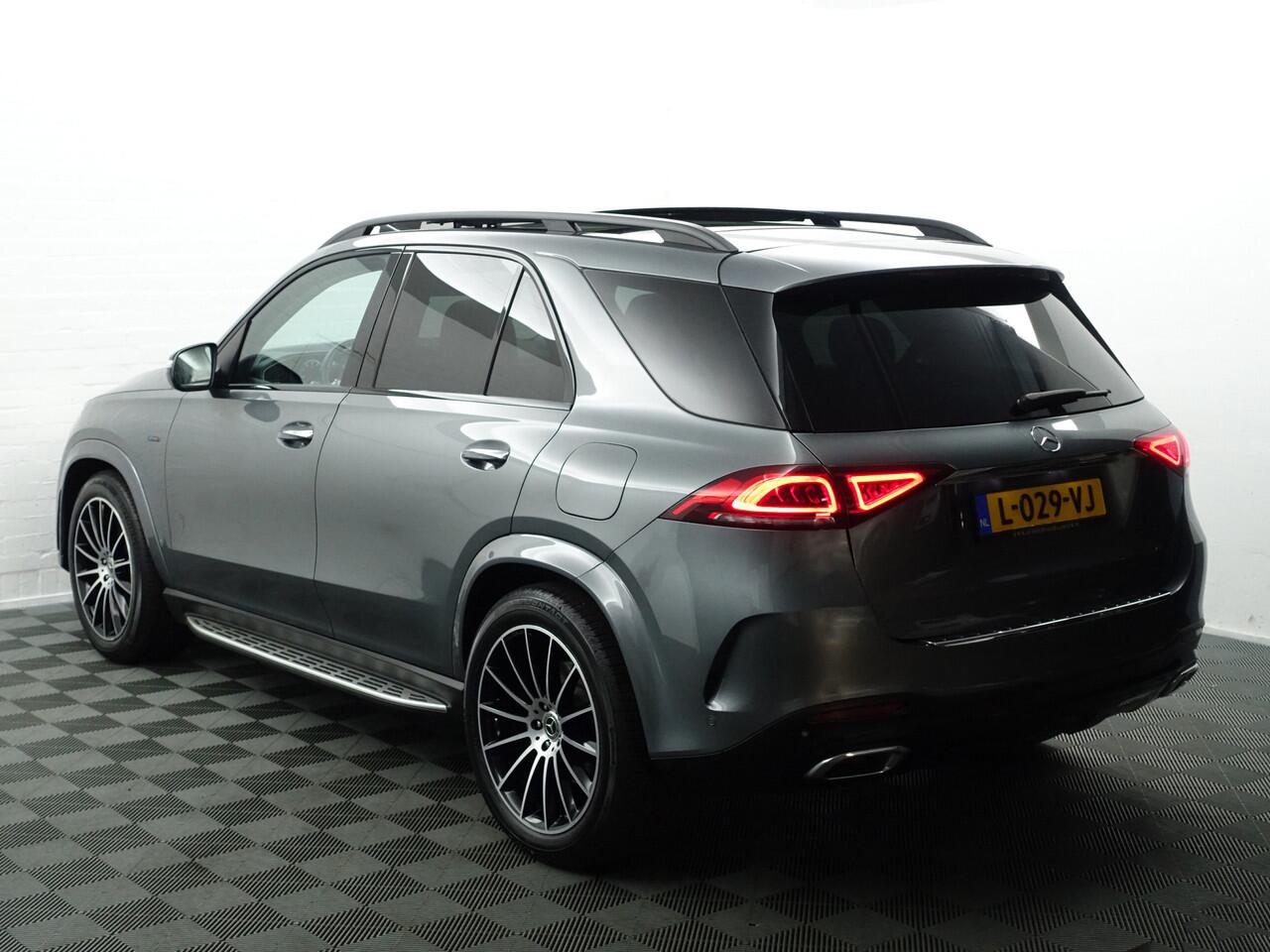 Mercedes-Benz GLE-KLASSE 350 de 4MATIC AMG Premium Plus Aut- Panoramadak, Camera, Sfeerverlichting, Standkachel, Park Pilot, Elektrisch verstelbaar interieur