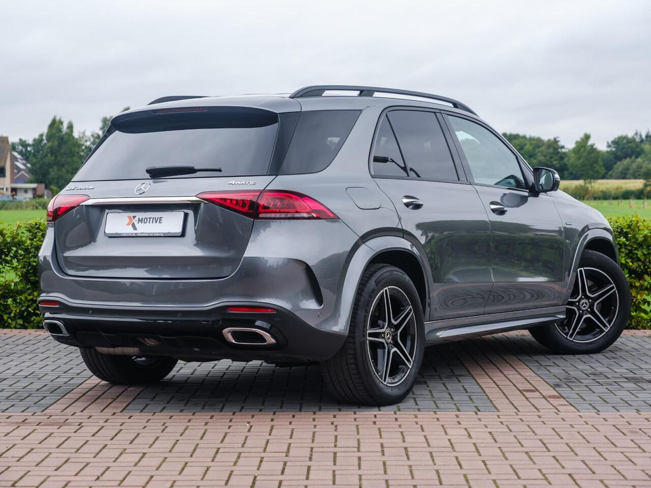 Mercedes-Benz GLE-KLASSE 350 de 4MATIC AMG-line Premium Hybride | Burmester Surround Audio | Afn. Trekhaak | Rij Ass pack | Elek klep | Widescreen MBUX | Adap Cruise | Park pack | Camera | Verw. Comfortstoelen | Chroom pack | Etc.. 1 eig