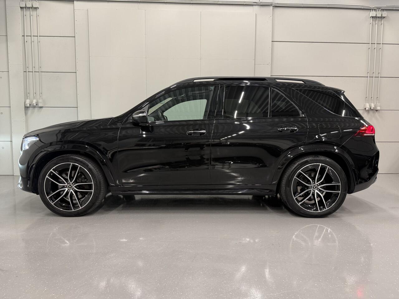 Mercedes-Benz GLE-KLASSE 350 e 4MATIC AMG BLACK PANO/LUCHTVERING/22"/HEAD-UP/BURMESTER/22"BREEDSET/SFEER/360CAMERA/NIGHT-PACK/ACC/DRIVING-ASSISTANCE/PANAMERICANA-GRILLE/OBSIDIANSCHWARZ METALLIC/1E EIGENAAR