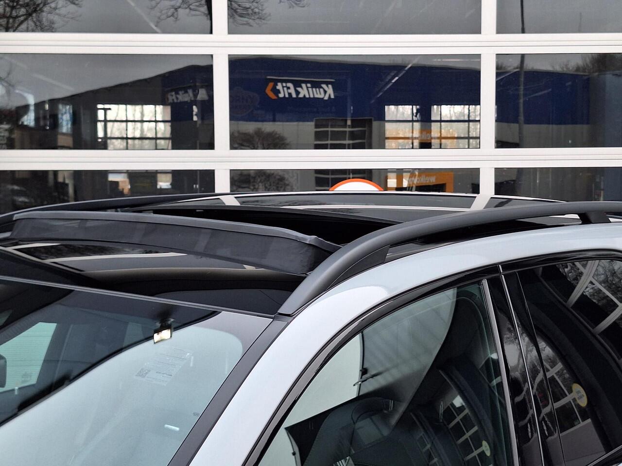 Mercedes-Benz GLE-KLASSE AMG 53 4MATIC+ | Panoramadak | RijAssistent + | AMG Nightpakket | 360° Camera | Head-up Display | Burmester | Trekhaak | Sfeerverlichting | Memorystoelen