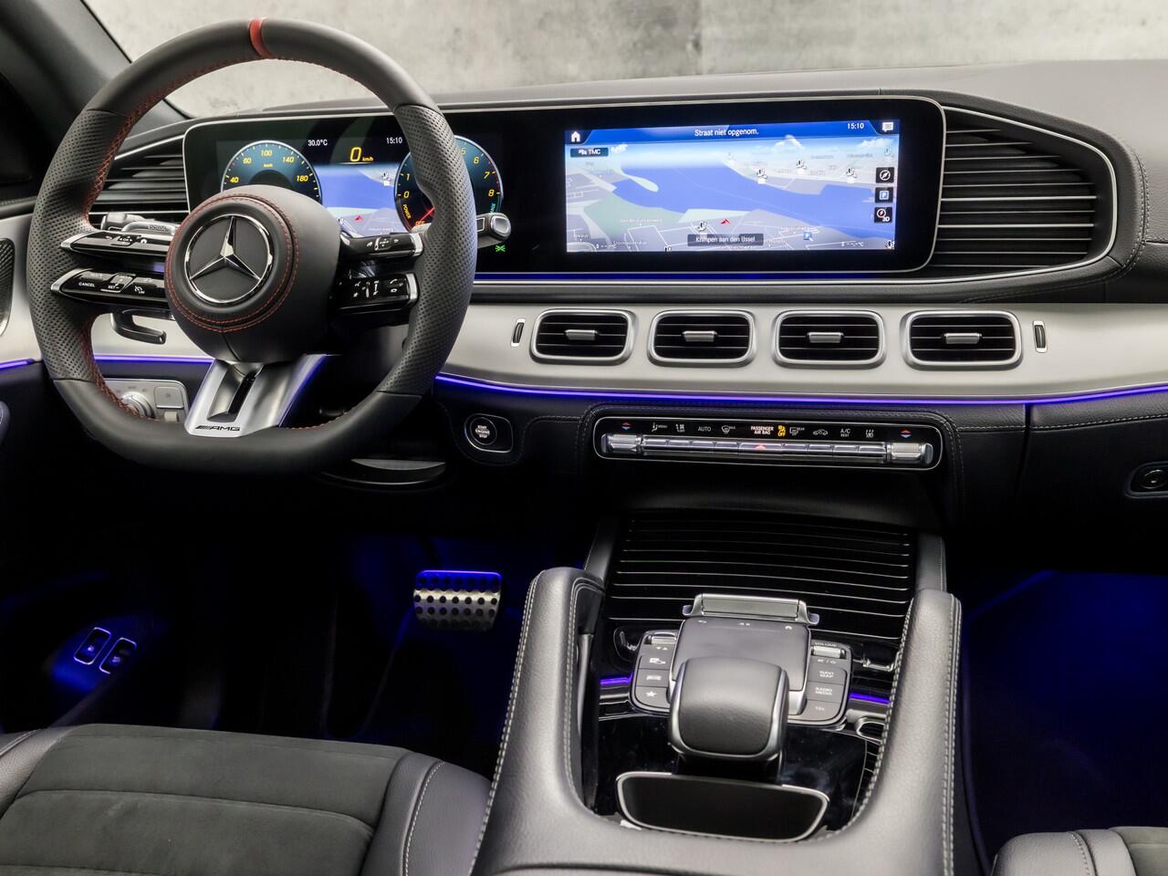 Mercedes-Benz GLE-KLASSE Coupé 350 e 4MATIC AMG 334Pk Automaat (PANORAMADAK, SFEERVERLICHTING, AMG SPORTSTUUR, LEDER/ALCANTARA, TREEPLANKEN, STUUR/STOELVERWARMING, ADAPTIVE CRUISE, APPLE CARPLAY, NIEUWSTAAT)