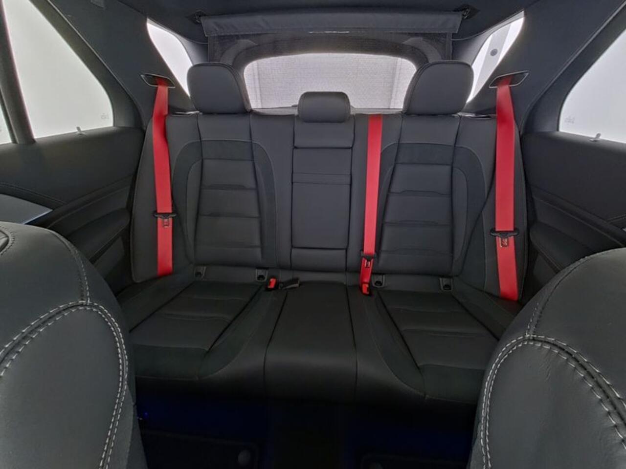 Mercedes-Benz GLE-KLASSE Mercedes-AMG 53 Hybrid 4MATIC+ Premium Plus | Trekhaak | Airmatic | Panoramadak | Burmester® | Sluitbekrachtiging | Distronic | Stoelverwarming - Ventilatie | Inclusief 24 maanden MB Certified garantie voor Europa.