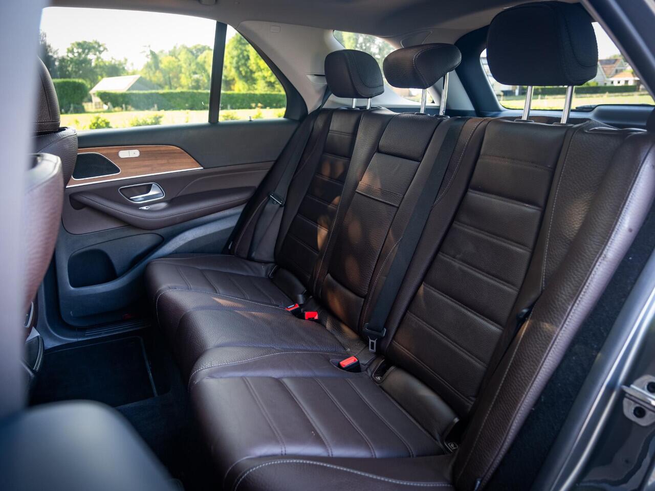 Mercedes-Benz GLE-KLASSE 350 de 4MATIC Premium Hybride AMG-line | Panodak | Afn. Trekhaak | Rij Ass pack | Elek klep | Widescreen MBUX | Adap Cruise | Park pack | Camera | Verw. Comfortstoelen | Chroom pack | Etc.. 1 eig