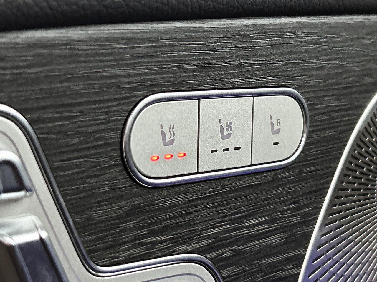 Mercedes-Benz GLE-KLASSE AMG 53 Hybrid 4MATIC+ Night Edition Premium Plus | Trekhaak | Verlichte treeplanken | Winterpakket | Remklauwen in rood | 22 inch AMG velgen | 360°-camera | AIR BALANCE pakket | Multibeam LED | Rijassistentiepakket | Dashcam |