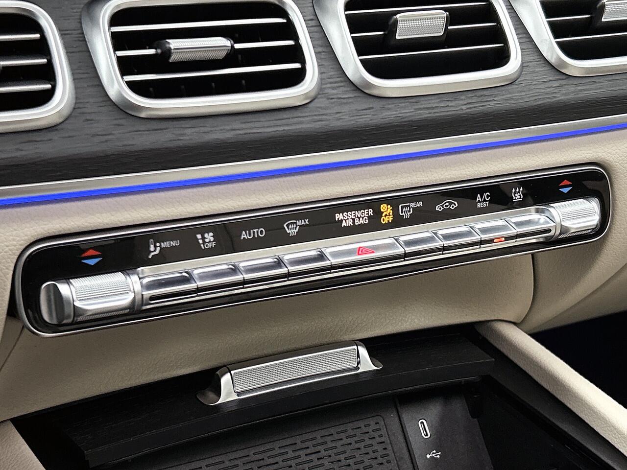 Mercedes-Benz GLE-KLASSE 400 e 4MATIC AMG Plug-In Hybride AMG Line | Night Pakket | Trekhaak | Panorama Schuif-Kanteldak | 22 AMG Velgen | Inclusief 24 maanden MB Certified garantie voor Europa.