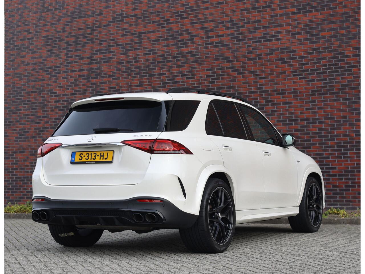 Mercedes-Benz GLE-KLASSE AMG 53 4MATIC+ Premium Plus | Rood design - Trekhaak - Pano