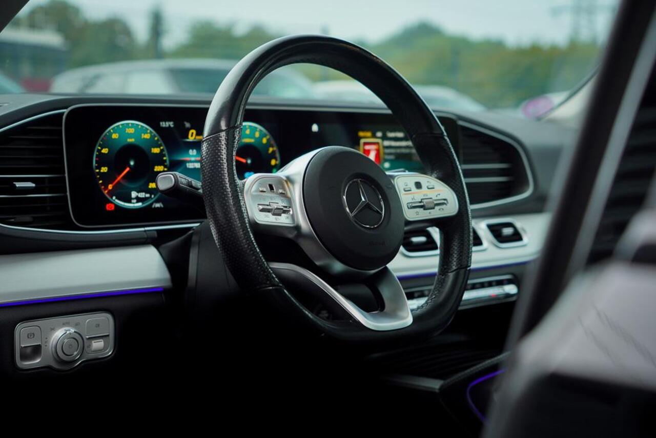 Mercedes-Benz GLE-KLASSE 350 e 4MATIC Premium Plus / AMG / Pano / Dealeronderhouden