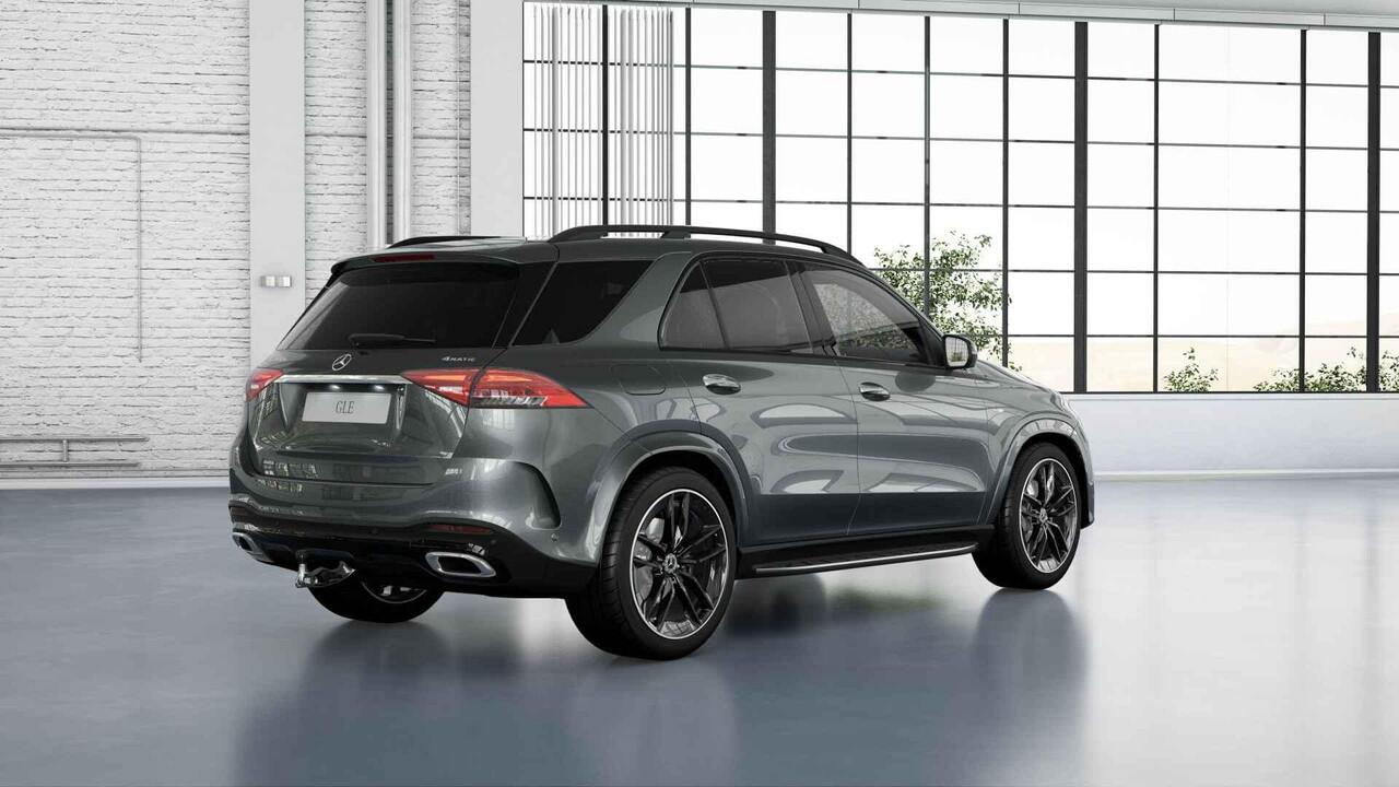 Mercedes-Benz GLE-KLASSE 400e 4MATIC Sport Edition | Night | Premium Plus | Panoramaschuifdak | AIRMATIC | Trekhaak | Burmester | Massagestoelen | 22 inch AMG Velgen | Winter pakket |