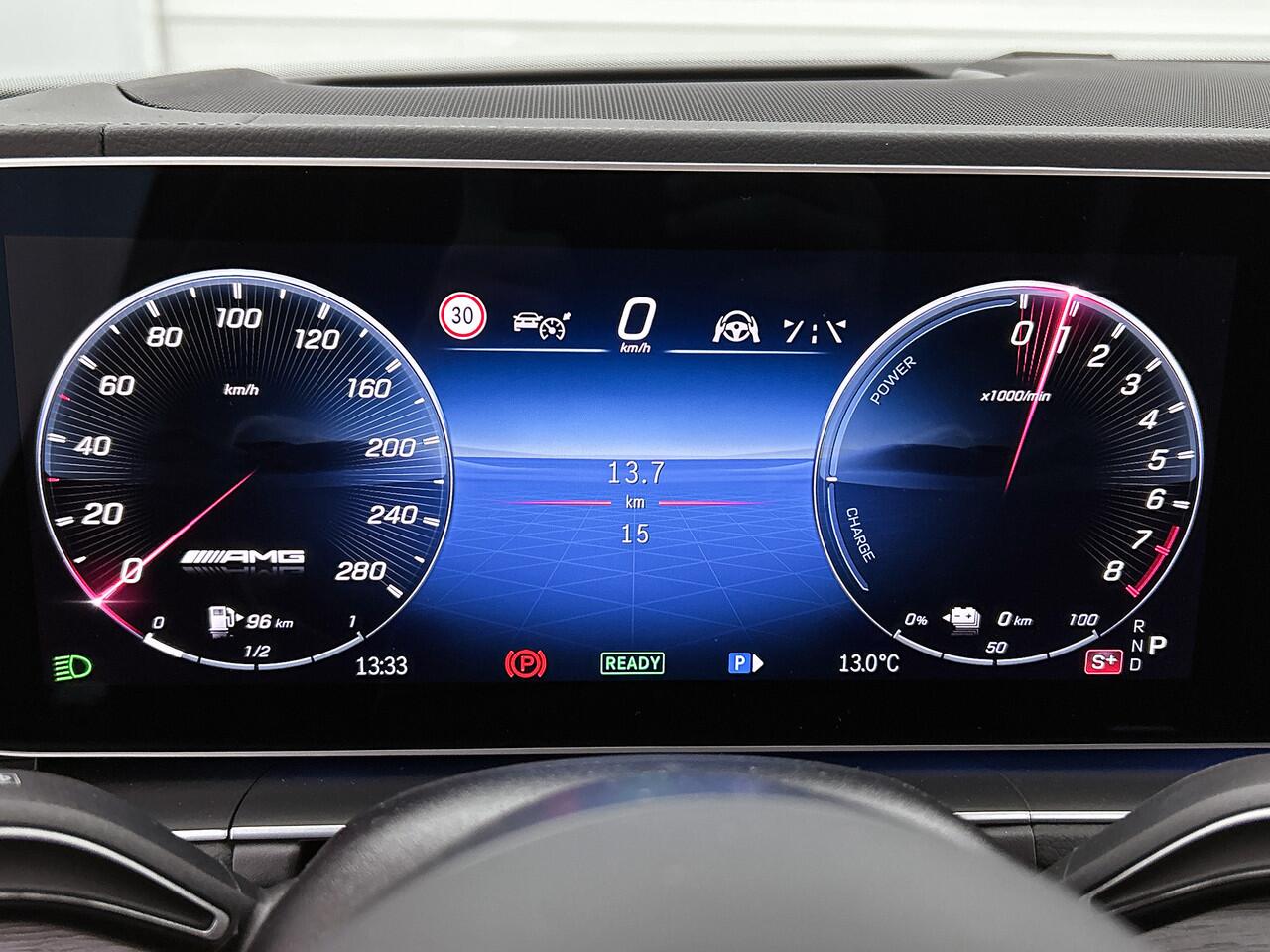 Mercedes-Benz GLE-KLASSE AMG 53 Hybrid 4MATIC+ Night Edition Premium Plus | Trekhaak | Verlichte treeplanken | Winterpakket | Remklauwen in rood | 22 inch AMG velgen | 360°-camera | AIR BALANCE pakket | Multibeam LED | Rijassistentiepakket | Dashcam |