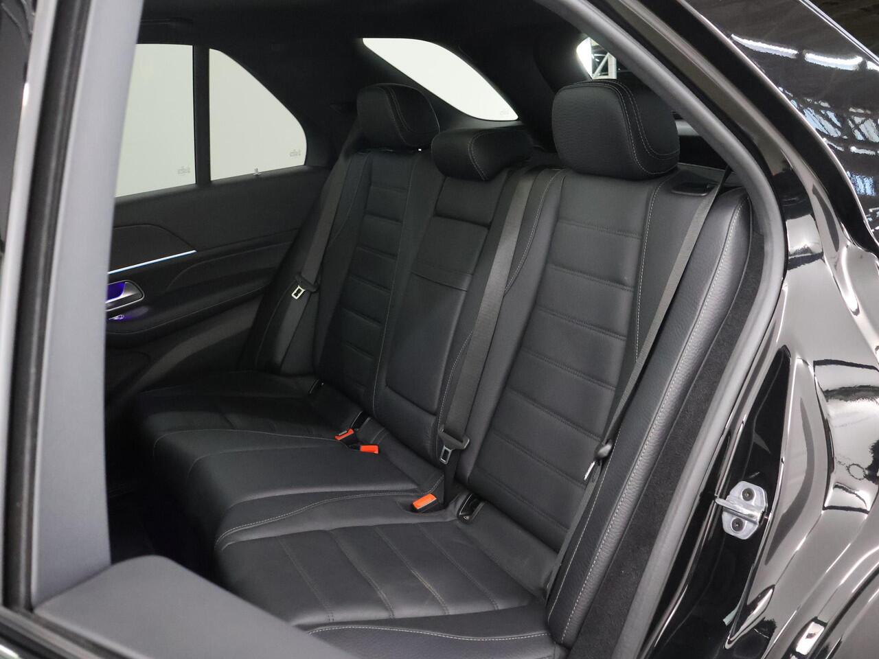 Mercedes-Benz GLE-KLASSE 400 e 4MATIC AMG Line Premium Plus | Night | Panoramadak | Luchtvering | Trekhaak | Burmester | Memory | 360 graden camera | Keyless | Rijassistentiepakket Plus | Leder |