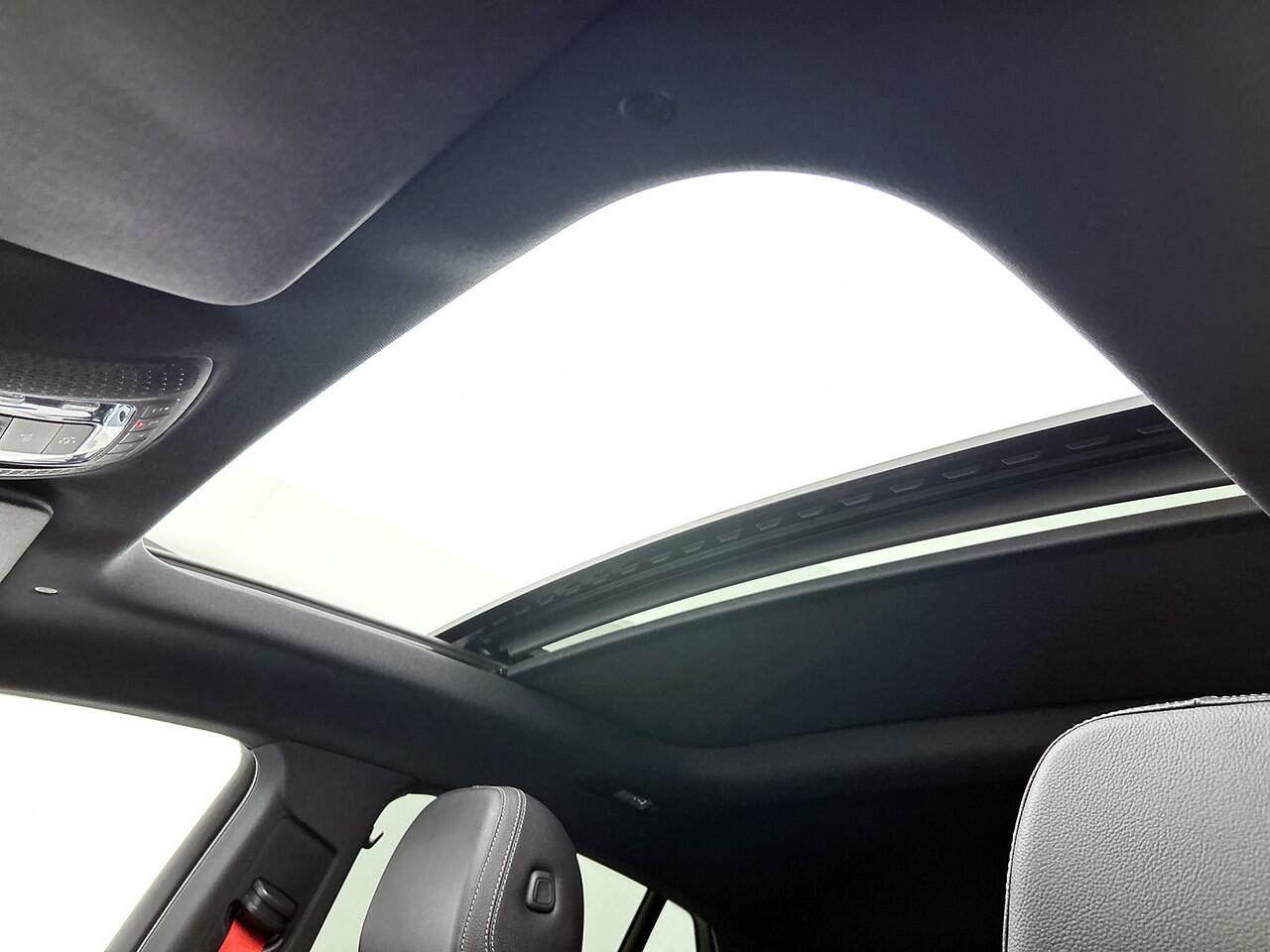 Mercedes-Benz GLE-KLASSE Coupé 400 e 4MATIC AMG Plug-In Hybride AMG Line | Night Pakket | 22 Inch AMG Velgen | Burmester® | Panorama schuif-Kanteldak. Inclusief 24 maanden MB Certified garantie voor Europa.