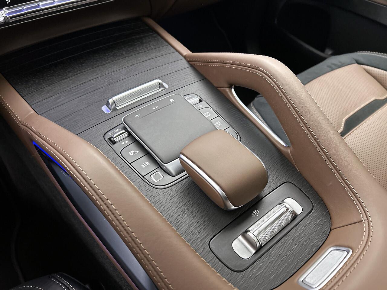 Mercedes-Benz GLE-KLASSE Coupé Mercedes-AMG 53 Hybrid 4MATIC+ Premium Plus Nightpakket | Panoramadak | Trekhaak | Alarm | Airmatic | Distronic | 360° Camera | Memory | Burmester® | Inclusief 24 maanden Mercedes-Benz Certified garantie voor Europa.