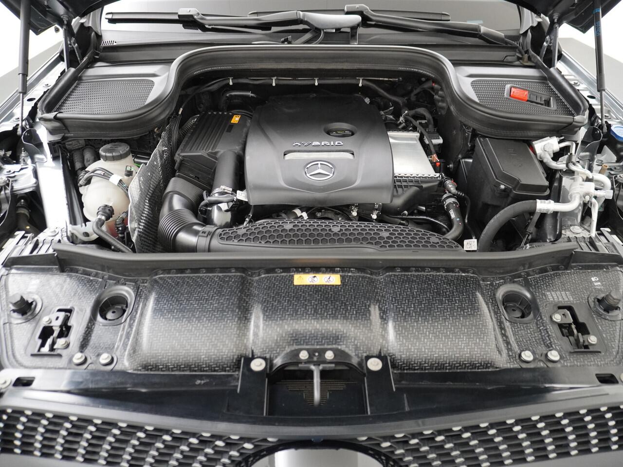 Mercedes-Benz GLE-KLASSE Coupé 350e AMG // Luchtvering // Massage Stoelen // Panoramadak // Trekhaak 3500kg // Headup // Nappa Leer // Stoelkoeling // Burmester