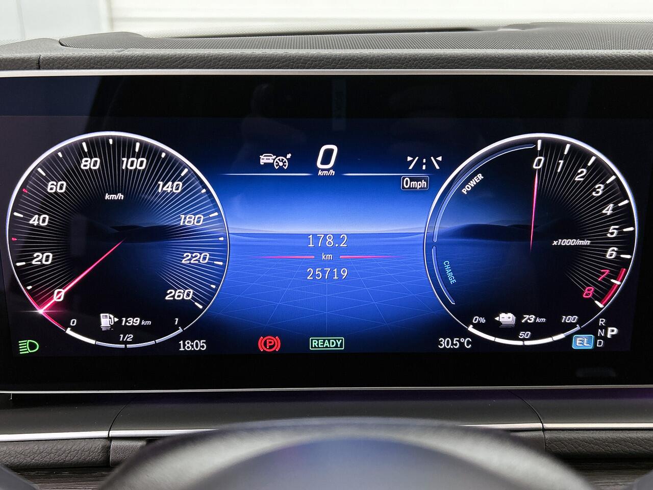 Mercedes-Benz GLE-KLASSE 400 e 4MATIC AMG Plug-In Hybride | Night pack | Trekhaak | Schuif-kanteldak | AIRMATIC | Burmester® 3D surround sound systeem | Leder | Adapt Cruise Control | 360gr Camera | Inclusief 24 maanden MB Certified garantie voor Europa.