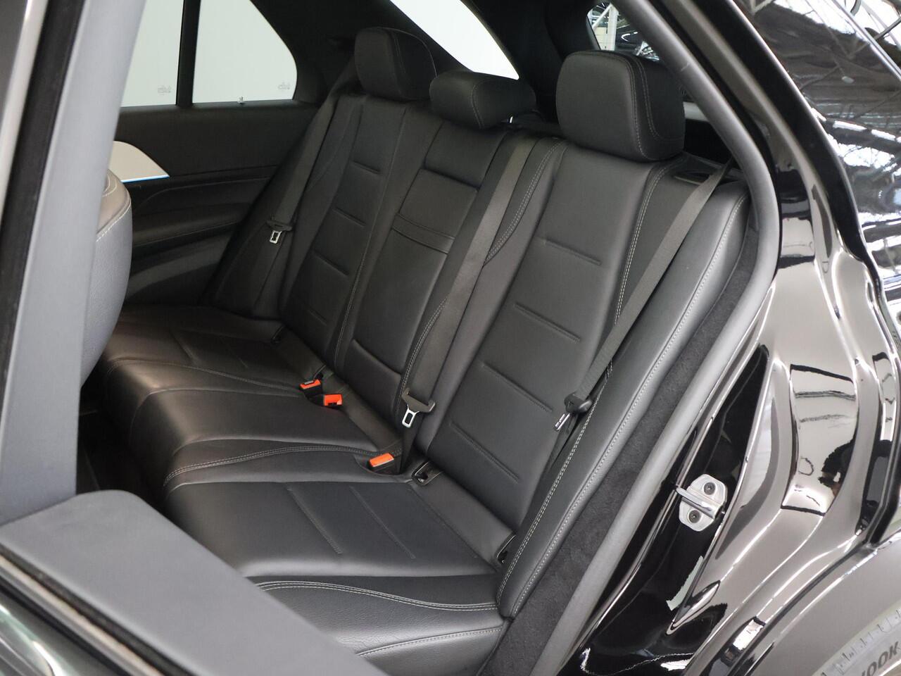 Mercedes-Benz GLE-KLASSE 350 e 4MATIC Premium Plus | AMG | Night | Trekhaak | Burmester | Memory | Panoramadak |