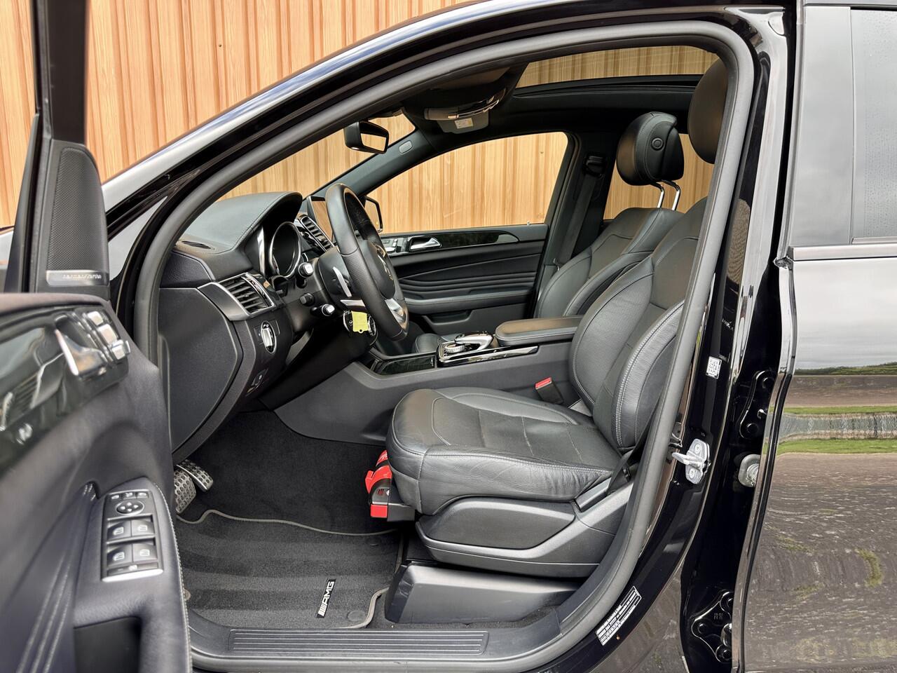 Mercedes-Benz GLE-KLASSE Coupé AMG 43 4MATIC | 360° Camera | Schuif/Kanteldak | Elektrisch Wegklapbare Trekhaak | Adaptieve Cruise Control | Memory & Masage Voorstoelen | Harman Kardon | Stoel- Verwarming & Verkoeling |